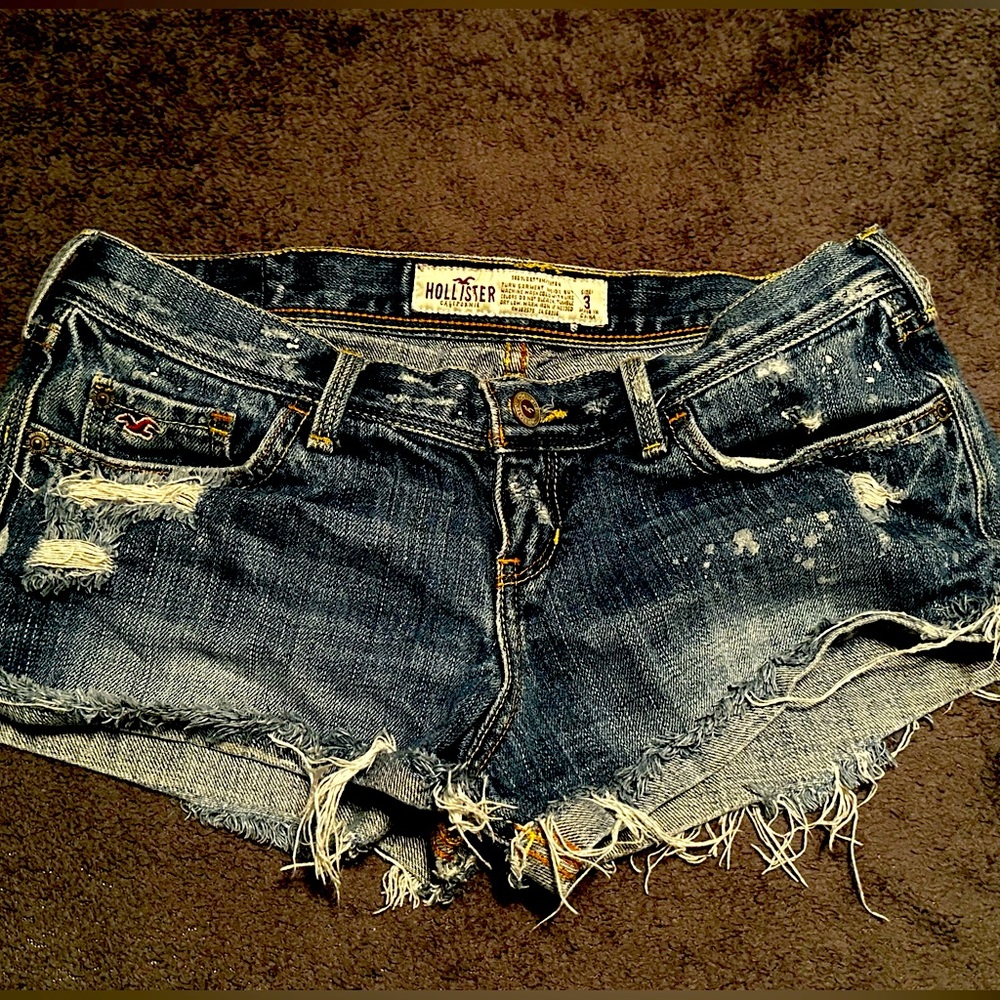 Hollister Women's Blue Ripped Denim Shorts